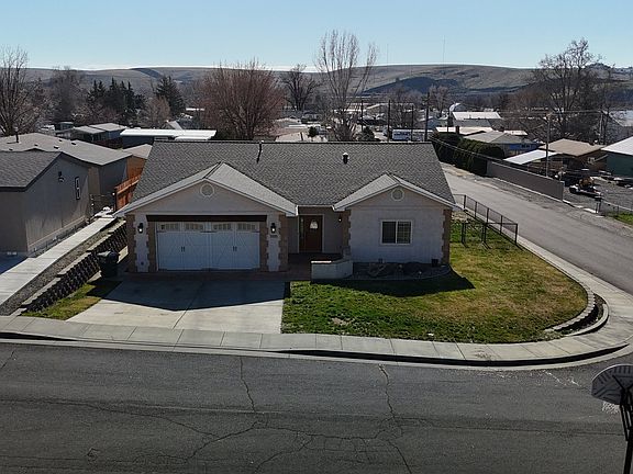 5th image of 3510 NE King Pl