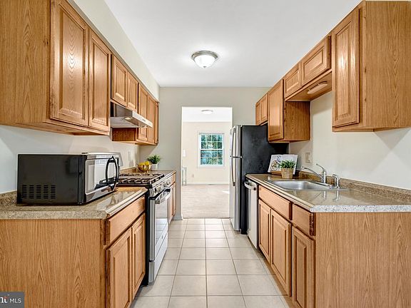 5th image of 6306 Paddington Ln