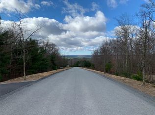 24 Knight View Dr, West Greenwich, RI 02817