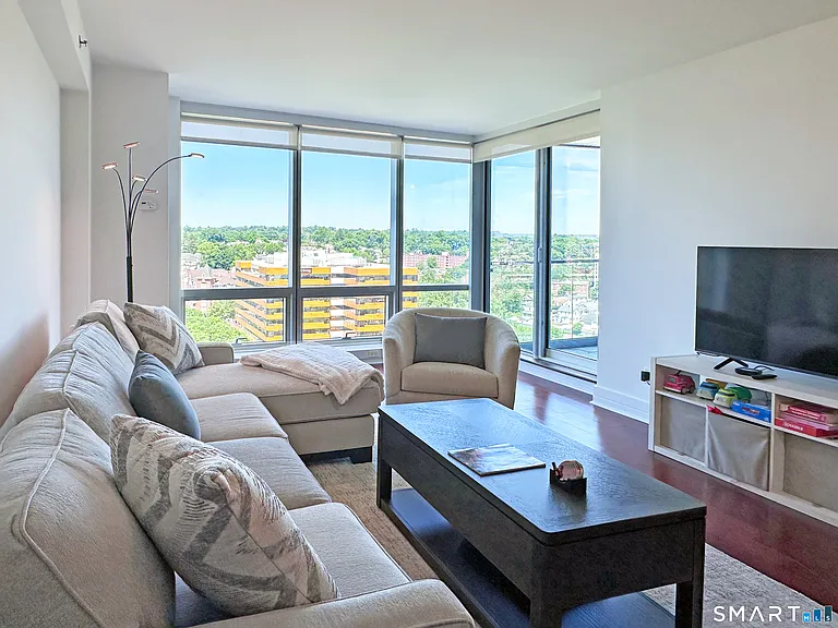 1 Broad St #12B — Photo 16