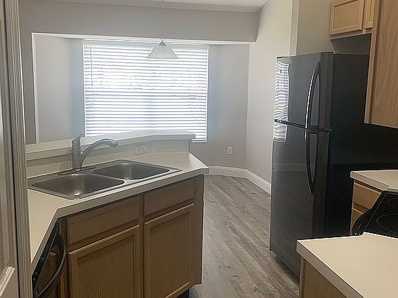 4th image of 1212 N Fairway Dr #1212