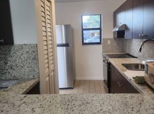 1461 W 42nd St #1, Hialeah, FL 33012