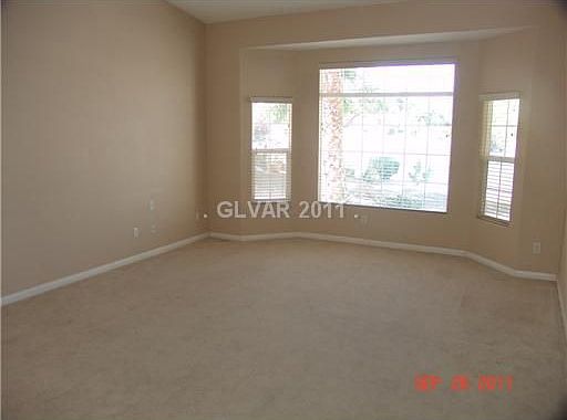4th image of 4000 Birchmont St