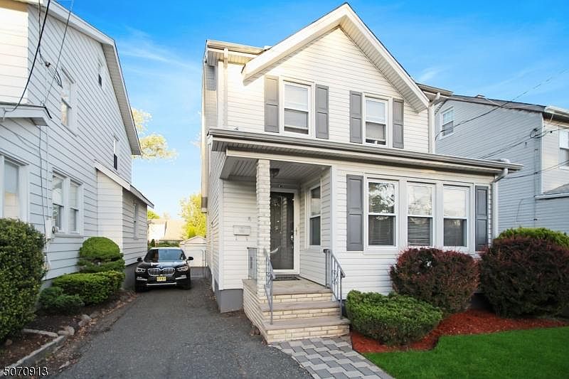 1st image of 76 Columbus Ave