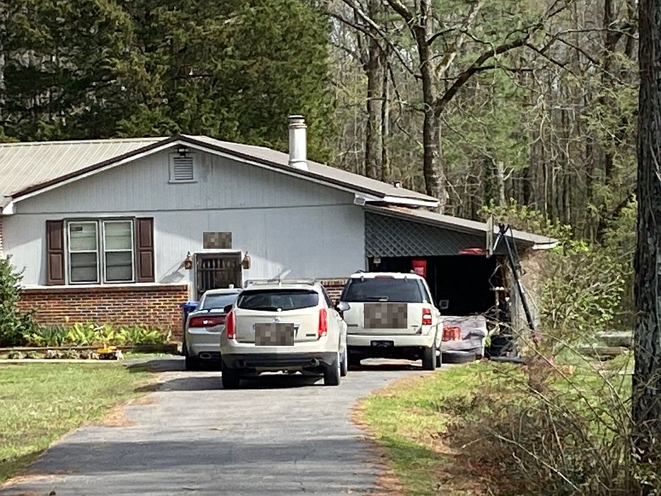 2nd image of 4782 Pope Ave
