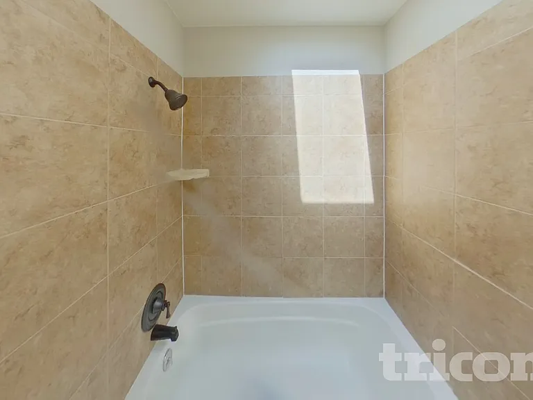 2674 Deliverance Dr — Photo 16
