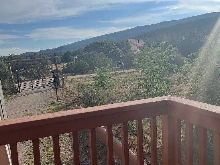 3 Snowline Rd #B — Photo 2