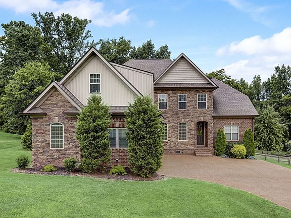 2nd image of 626 Greene Dr
