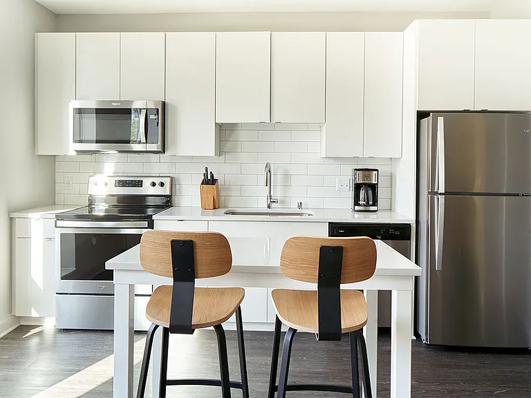 Luna Apartments — Photo 23