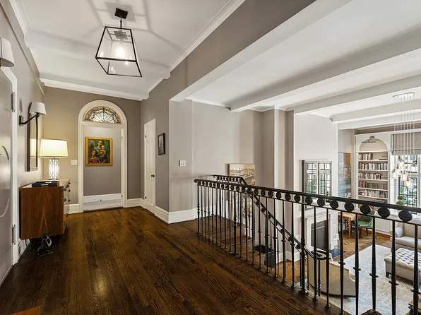 14 E 75th St #10D, Manhattan, NY 10021