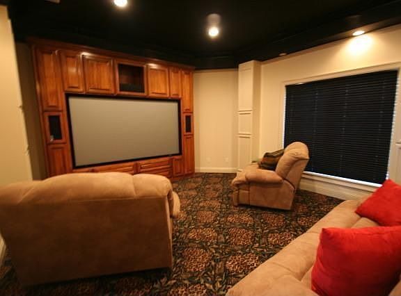5th image of 210 Wendy Acres Ave