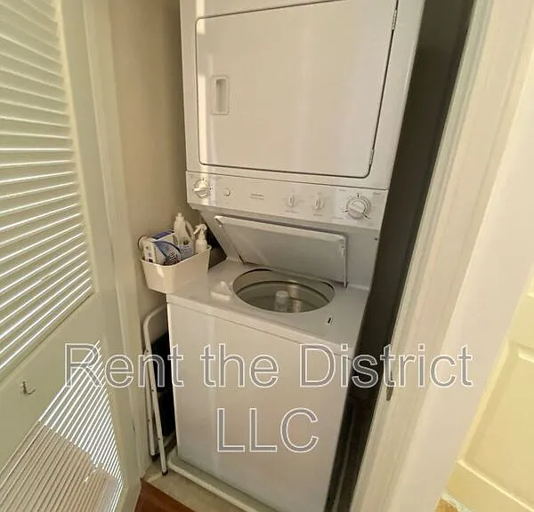 1391 Pennsylvania Ave SE #420 — Photo 11