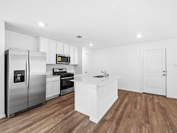 5th image of 40827 Hawthorne Glades St