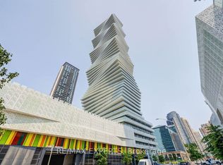 3900 Confederation Pkwy #2710, Mississauga, ON