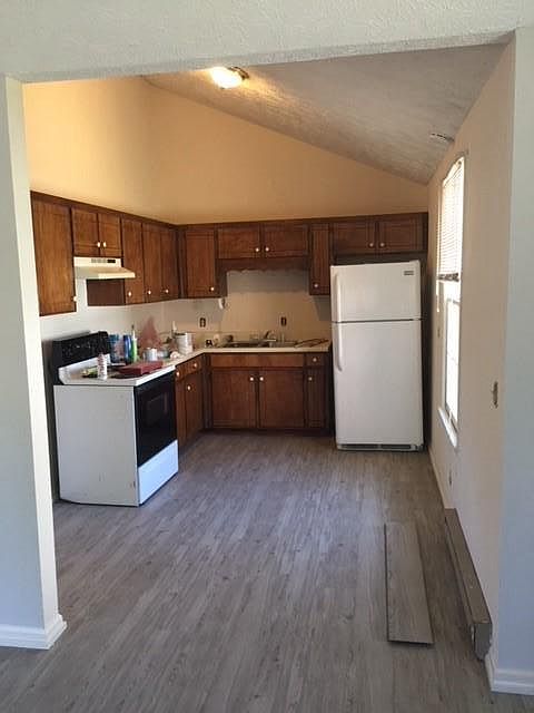 2nd image of 4202 Colorado Ave #B