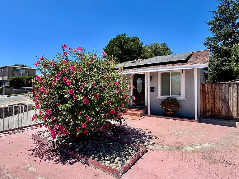 5009 Lyng Dr — Photo 31