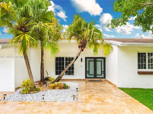 16571 Lake Tree Dr, Weston, FL 33326