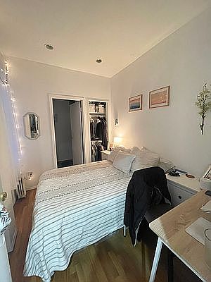 4th image of 229 E 53rd St #4M