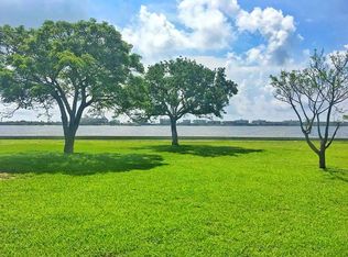 11 2nd Ave S #1, Lake Worth, FL 33460