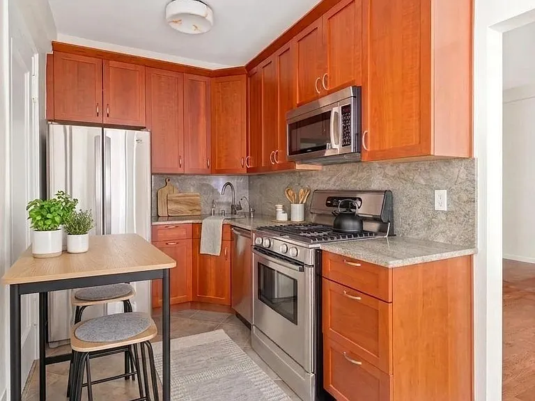 321 W 90th St #3C — Photo 2