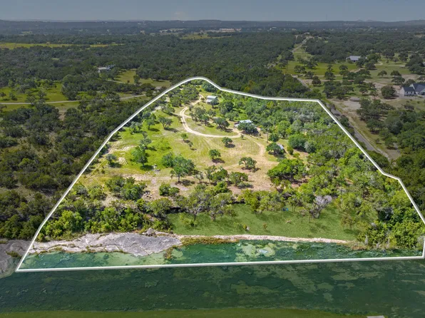 956 Lost Acres, Blanco, TX 78606