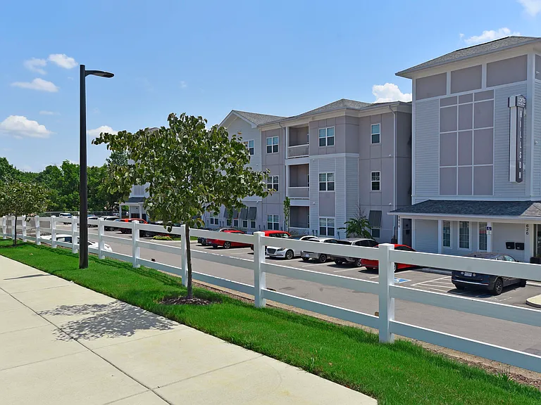 Lofts at Hillson — Photo 18