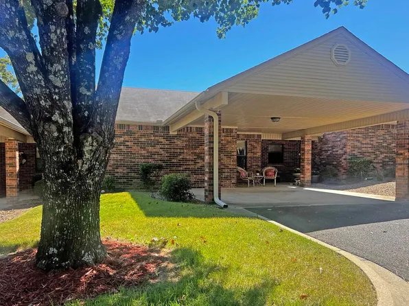 500 Pakis St APT 2B, Hot Springs National Park, AR 71913