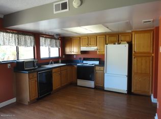 8237 N Sutton Pl, Jacksonville, FL 32217