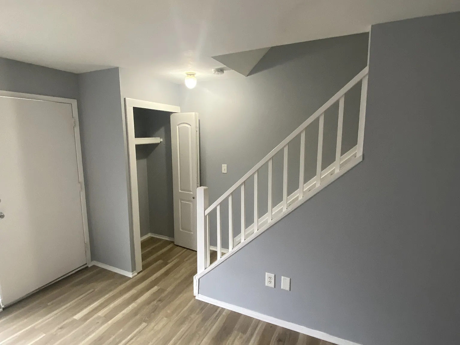 Meadowdale Townhomes - 38436 — Photo 3