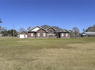 1332 Lawton Dr, Sulphur, LA 70665