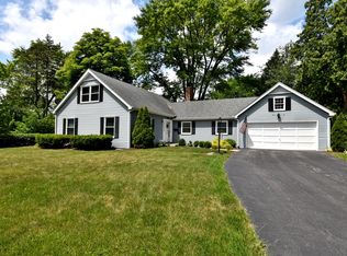 513 Wing Ln, St Charles, IL 60174