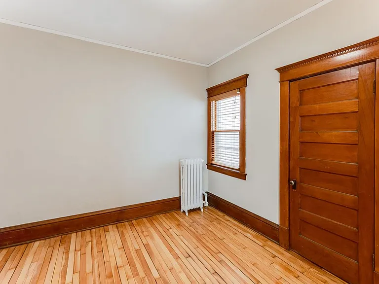 273 W Sturgis St — Photo 12