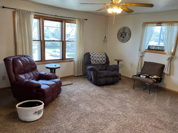 3026 Cascade St Floor 2, Erie, PA 16508