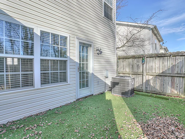 341 Shoshone Pl — Photo 18