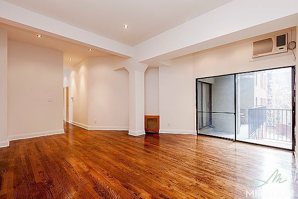 1st image of 10 E 13th St APT 4G