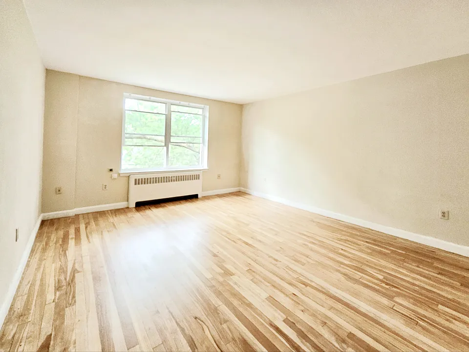 42 Dean Rd #4
