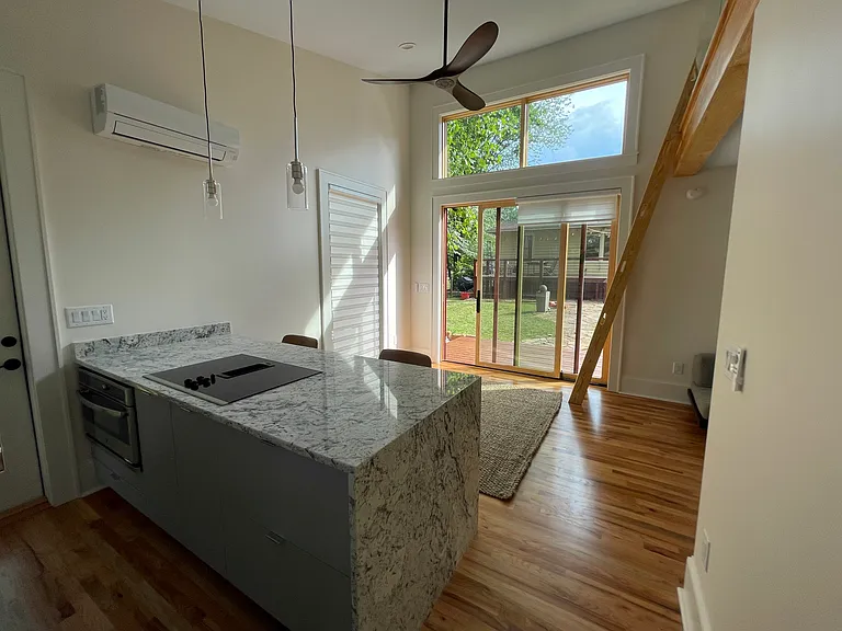2227 E 8th St — Photo 3