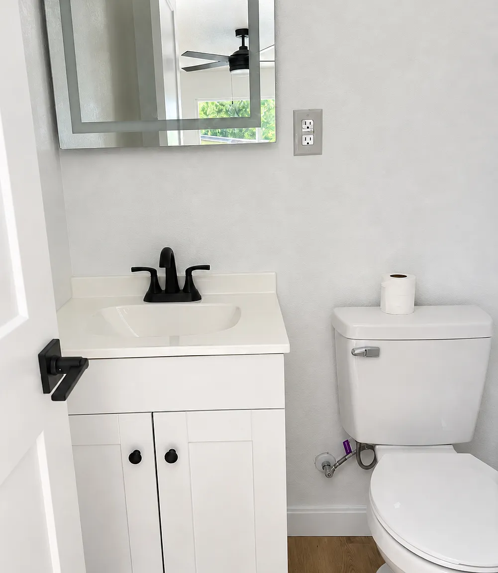 Studio, 224 sqft, $1,150 — Photo 4