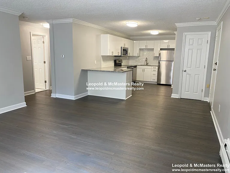 519 Washington St #6 — Photo 7