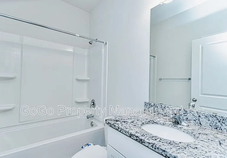 110 Northwild Dr — Photo 8