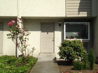 12826 SE 41st Ln UNIT D104, Bellevue, WA 98006