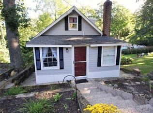 89 Upton Dr, Sound Beach, NY 11789