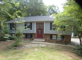 35 Hillcrest Dr, Stafford, VA 22556