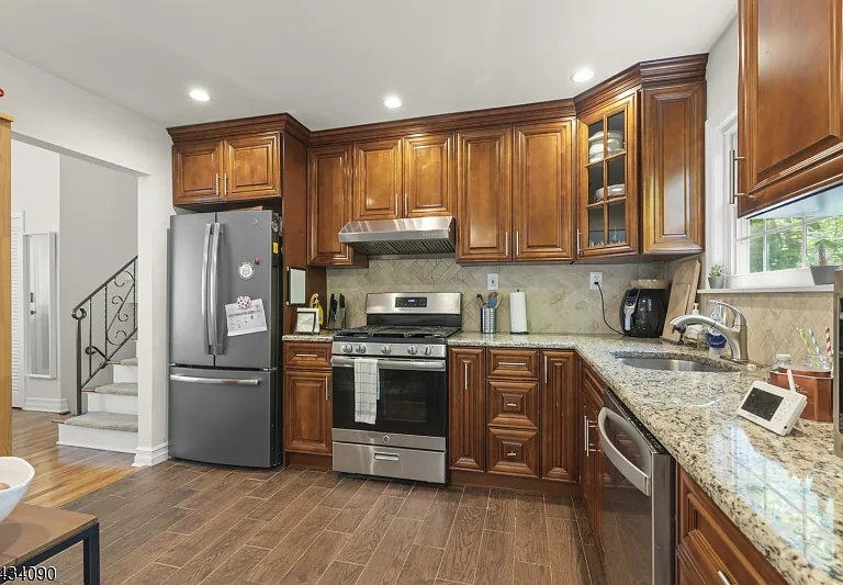 28 Ethan Dr — Photo 15