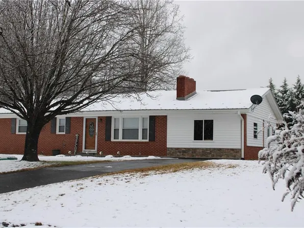 1185 Babe Gray Rd, Westfield, NC 27053