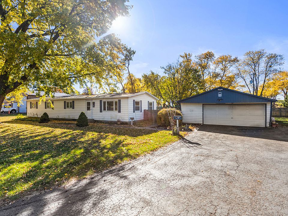 1st image of 709 W Park St