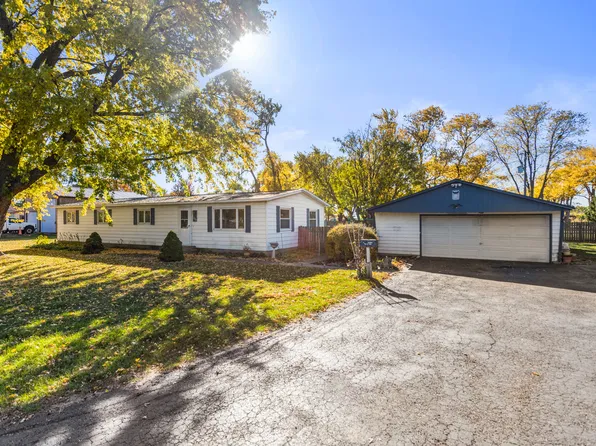 709 W Park St, Thomasboro, IL 61878