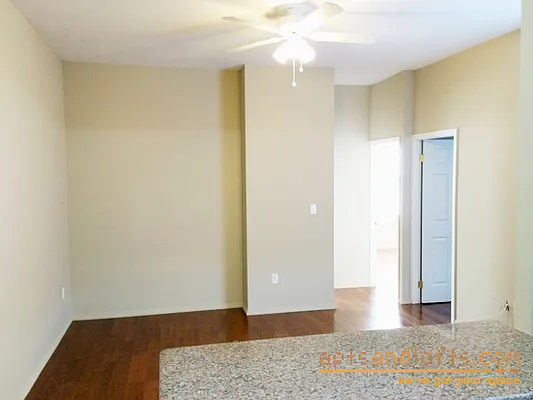 Rented by aptsandlofts.com | media 6