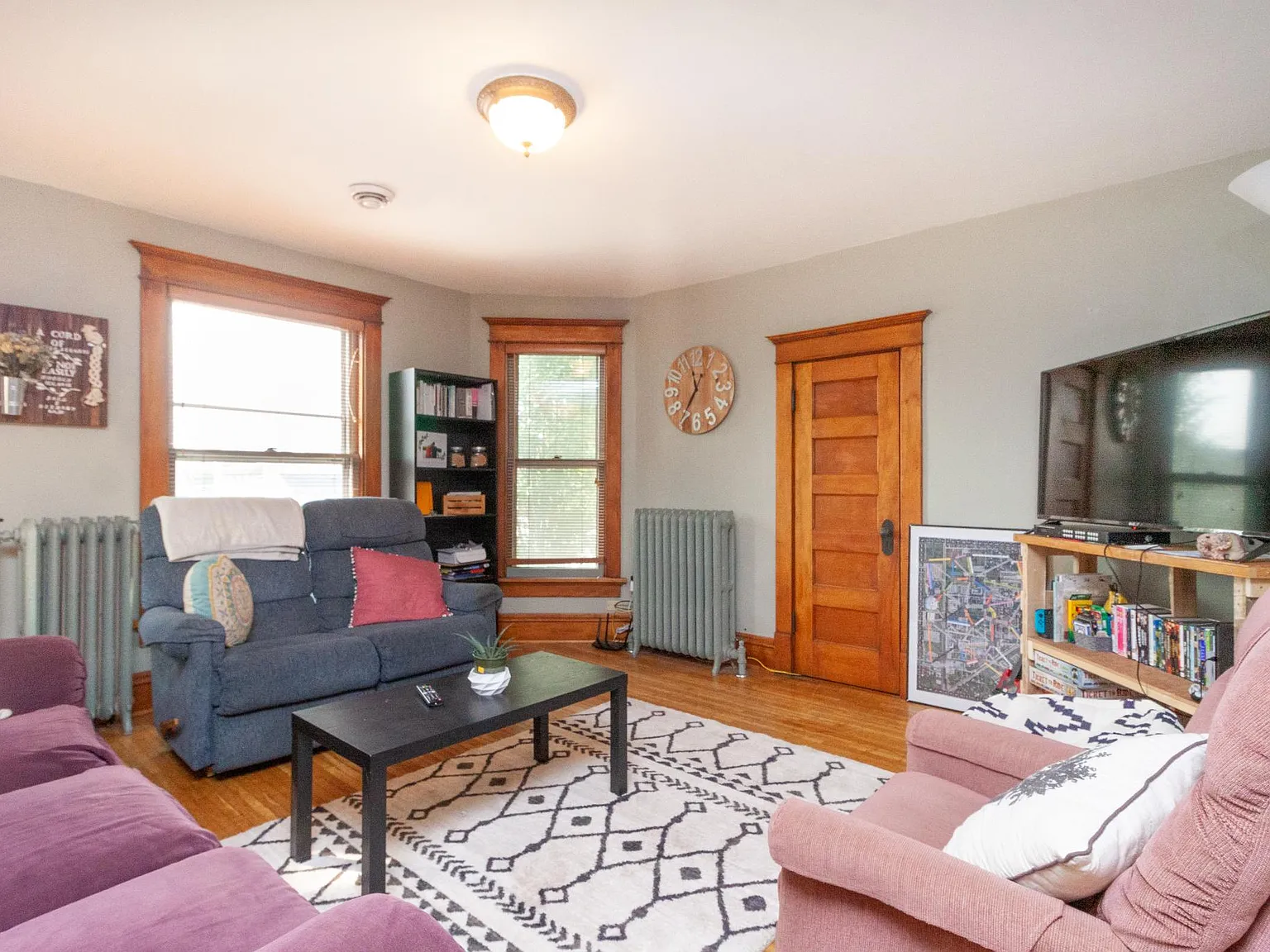 2 bed, 1200 sqft, $1,350 — Photo 4