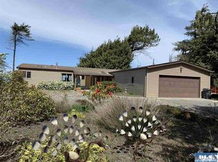 122 Sea Bluff Ln, Port Angeles, WA